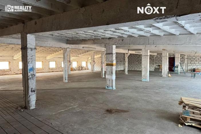 Pronájem skladu, Rostěnice-Zvonovice, 2417 m2
