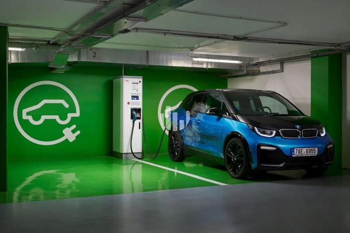 Pronájem kanceláře, Praha - Stodůlky, Bucharova, 621 m2