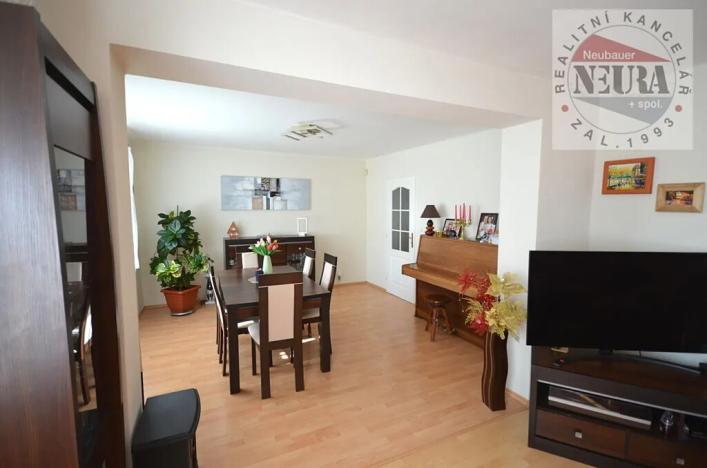 Prodej rodinného domu, Praha - Kbely, Svijanská, 350 m2