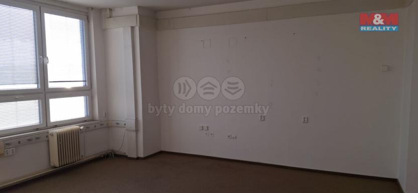 Pronájem kanceláře, Plzeň - Skvrňany, Borská, 37 m2