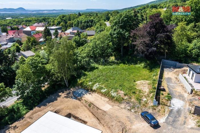 Prodej pozemku pro bydlení, Hrob, 991 m2