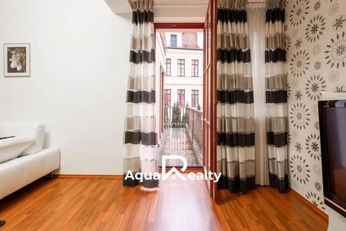 Prodej bytu 3+1, Karlovy Vary, Zámecký vrch, 99 m2