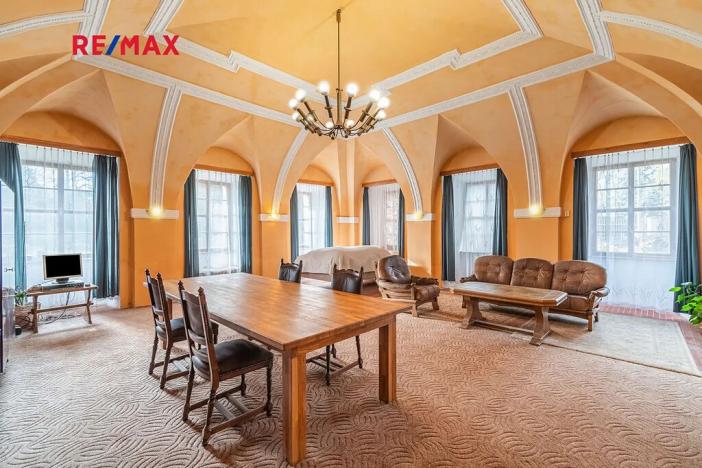 Prodej domu, Ježovy, 700 m2