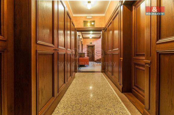 Prodej kanceláře, Praha - Smíchov, Kartouzská, 664 m2