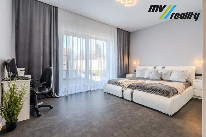 Prodej rodinného domu, Chrášťany, 196 m2