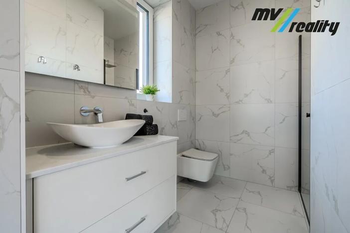 Prodej rodinného domu, Chrášťany, 196 m2