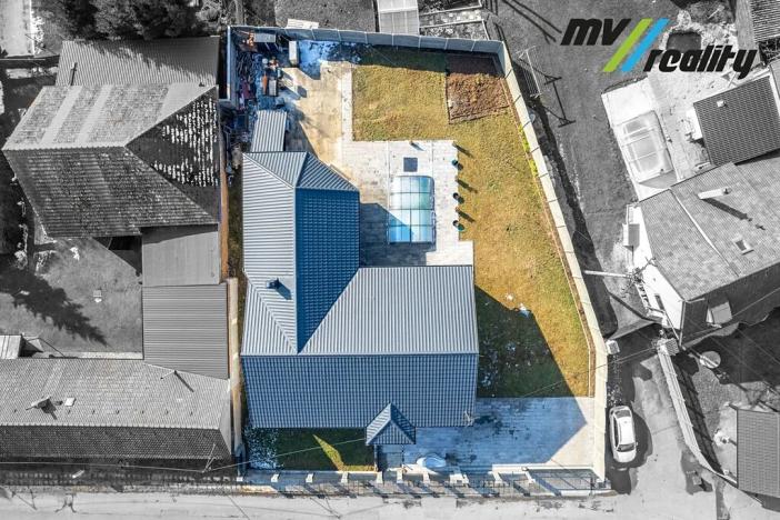 Prodej rodinného domu, Chrášťany, 196 m2