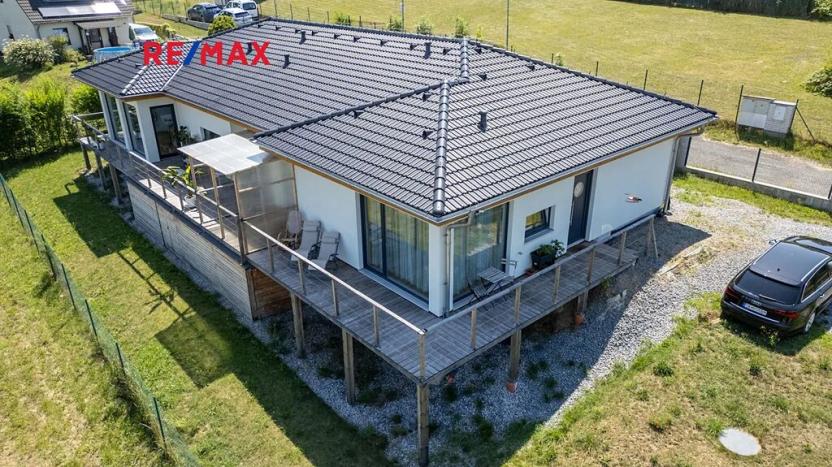 Prodej rodinného domu, Bavoryně, 194 m2