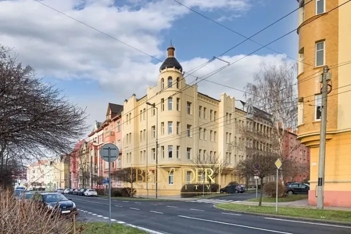 Pronájem bytu 2+1, Teplice, Vrázova, 70 m2