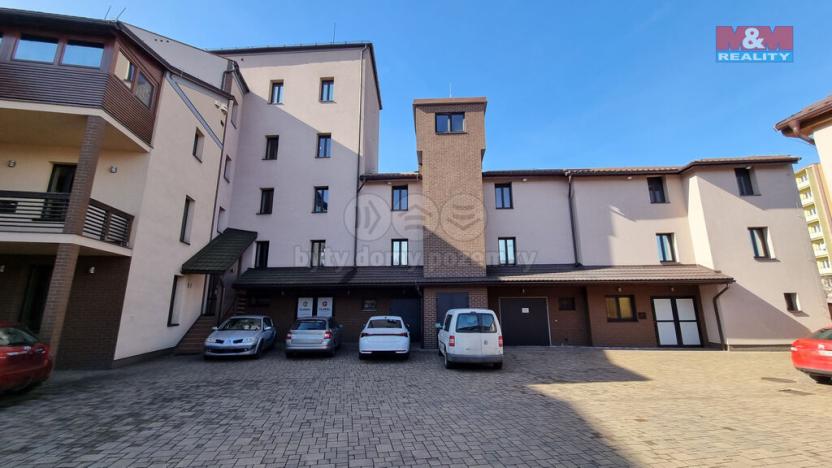 Pronájem kanceláře, Český Těšín, Ostravská, 271 m2