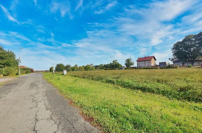 Prodej pozemku pro bydlení, Dvory, 1066 m2
