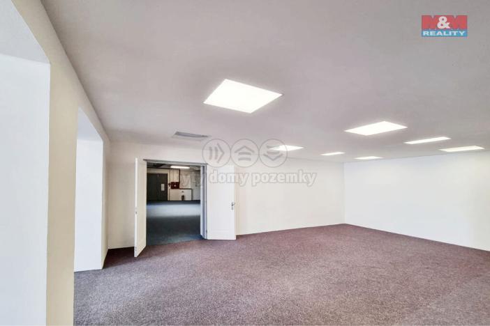 Pronájem obchodního prostoru, Ostrov, Krátká, 370 m2