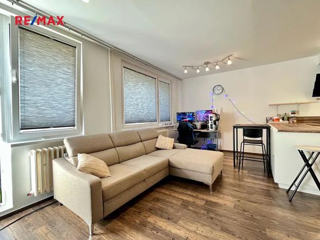 Prodej bytu 1+kk, Praha - Modřany, K otočce, 49 m2