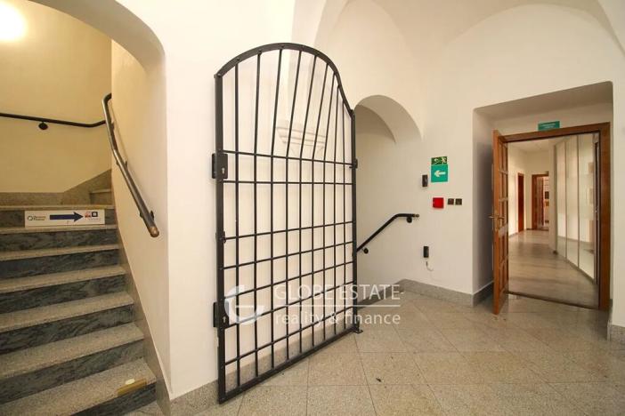 Prodej kanceláře, Jihlava, Masarykovo náměstí, 1141 m2