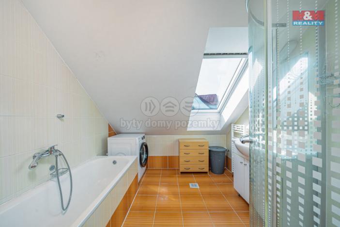 Prodej obchodního prostoru, Moravský Beroun, Dlouhá, 450 m2