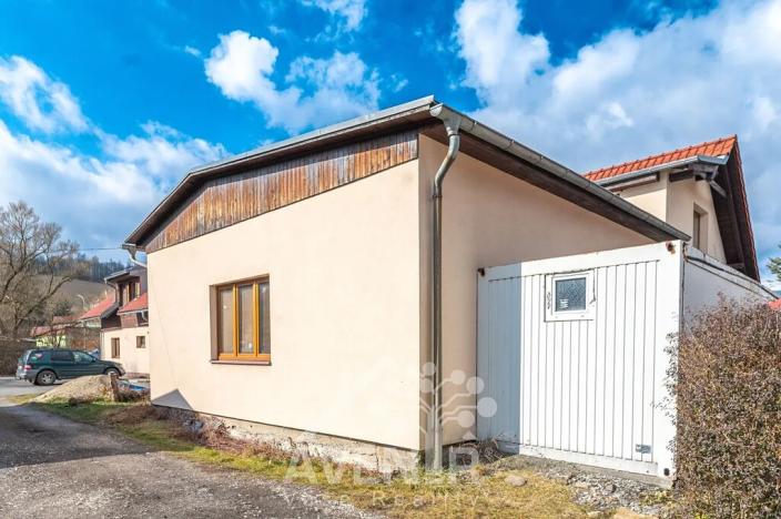 Prodej rodinného domu, Valašská Polanka, 415 m2