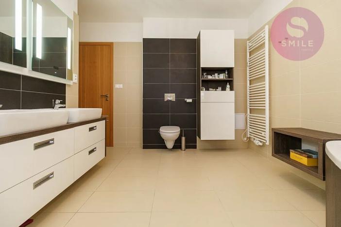 Pronájem bytu 4+1, Ostrava, Vítězná, 205 m2