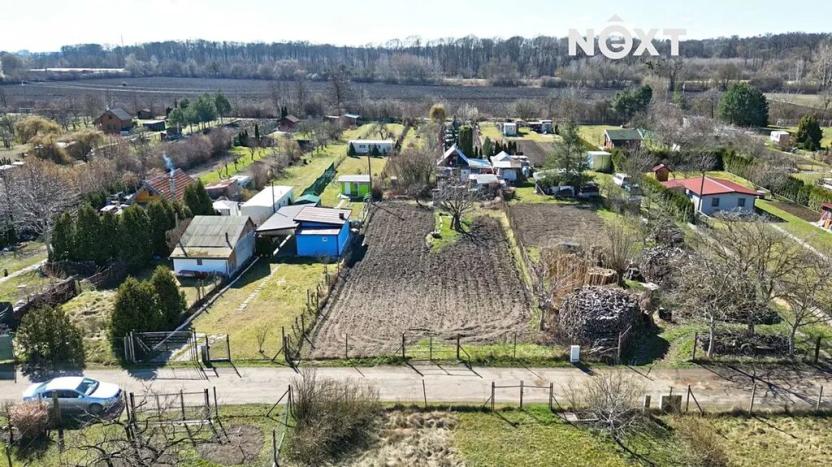 Prodej zahrady, Břeclav, 951 m2