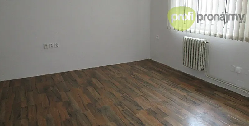 Pronájem kanceláře, Humpolec, Horní náměstí, 34 m2