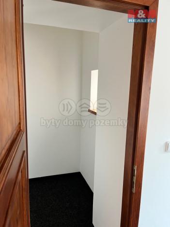 Pronájem kanceláře, Louny, Mírové náměstí, 40 m2