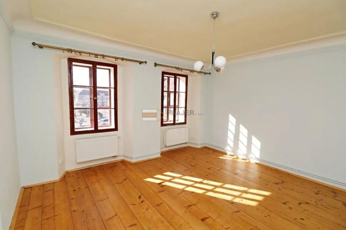 Pronájem bytu 2+kk, Uhlířské Janovice, Václavské náměstí, 55 m2