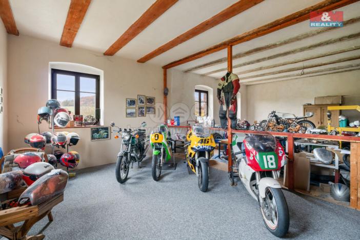 Prodej obchodního prostoru, Povrly, Český Bukov, 580 m2