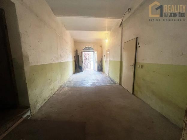 Prodej výrobních prostor, Česká Třebová, 896 m2