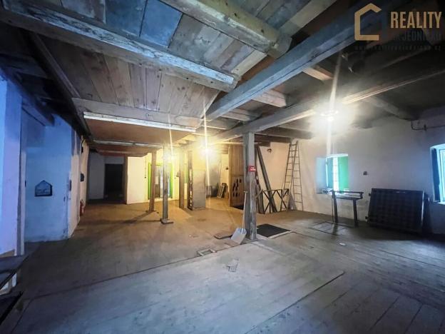 Prodej výrobních prostor, Česká Třebová, 896 m2