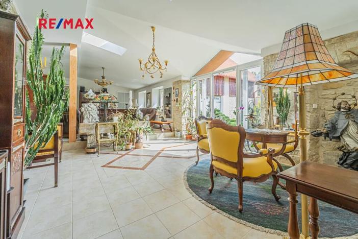 Prodej rodinného domu, Přerubenice, 301 m2