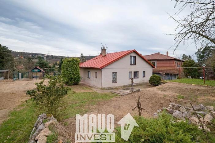 Prodej pozemku pro bydlení, Praha - Lipence, U žlábku, 972 m2