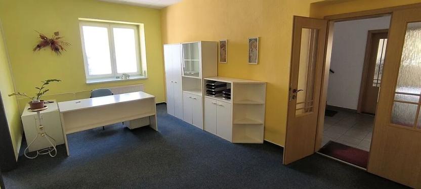 Pronájem skladu, Cheb, Dyleňská, 930 m2