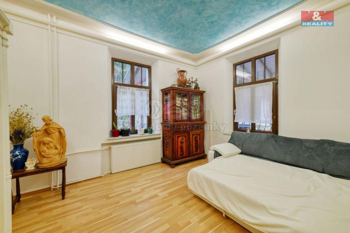 Prodej rodinného domu, Podhradí, 370 m2