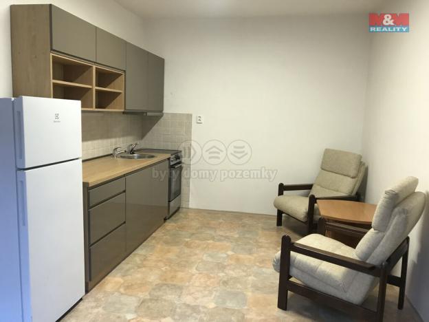 Pronájem bytu 2+kk, Olomouc - Holice, Náves Svobody, 40 m2