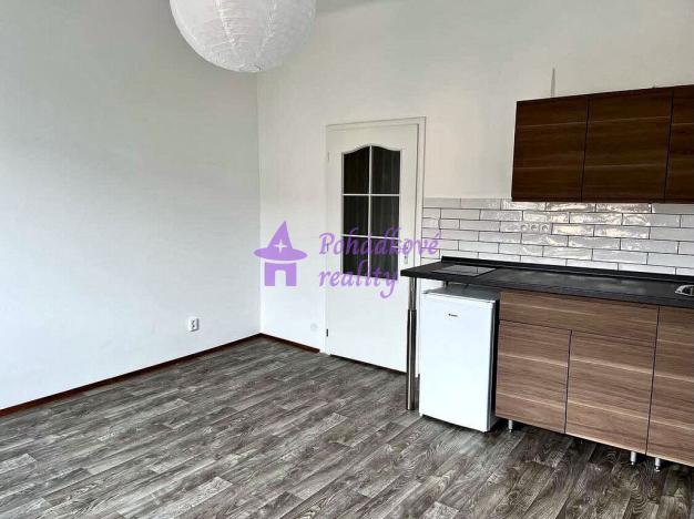 Pronájem bytu 1+kk, Olomouc - Hodolany, Zeyerova, 18 m2