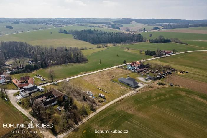 Prodej pozemku pro bydlení, Lišov, 1183 m2