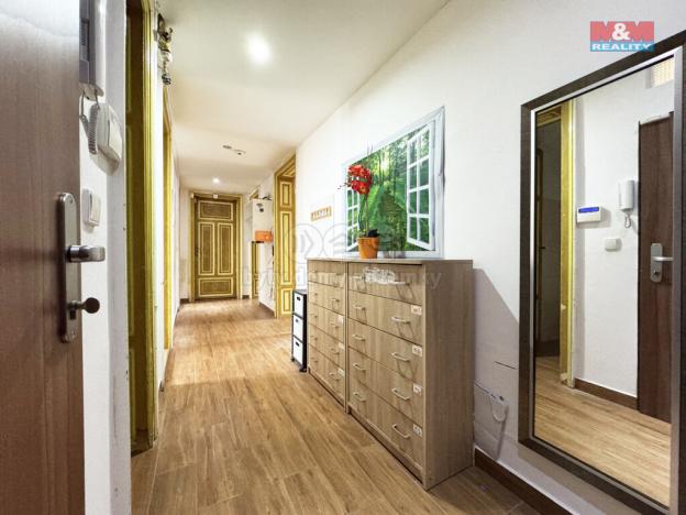 Prodej bytu 4+1, Karlovy Vary, Varšavská, 104 m2