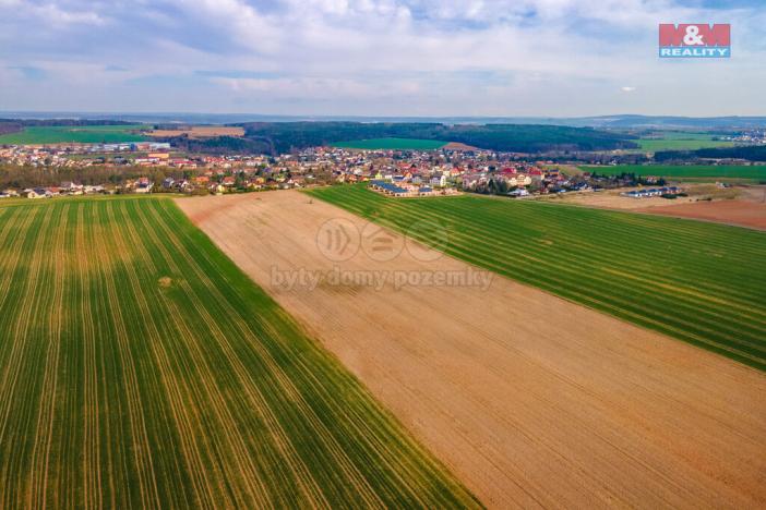 Prodej pole, Tlučná, 5722 m2