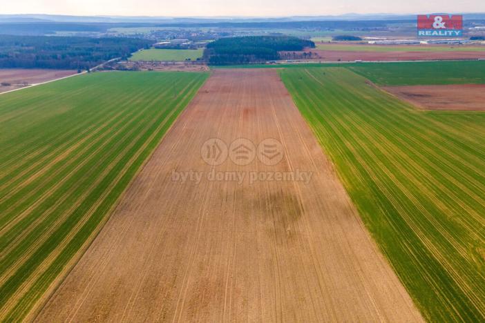 Prodej pole, Tlučná, 5722 m2