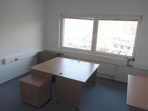 Pronájem kanceláře, Brno, Křižíkova, 26 m2
