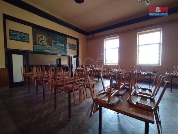 Pronájem restaurace, Frenštát pod Radhoštěm, Střelniční, 450 m2