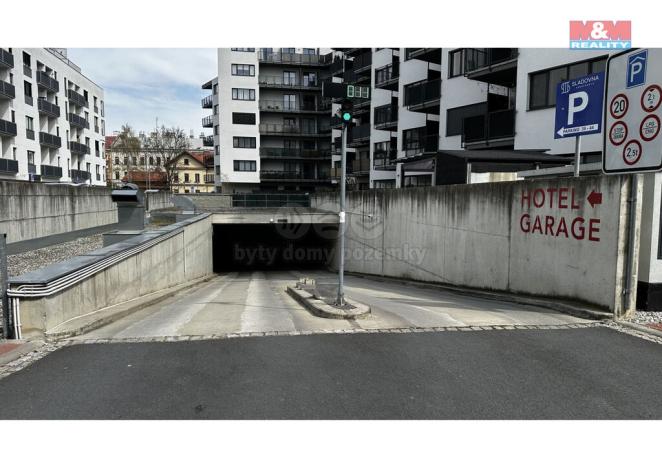 Pronájem garážového stání, Olomouc, Eduarda Hamburgera, 13 m2
