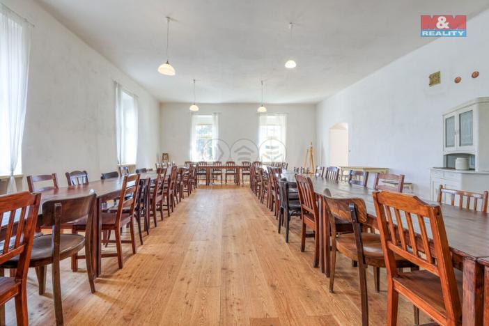 Prodej obchodního prostoru, Nalžovice, 290 m2