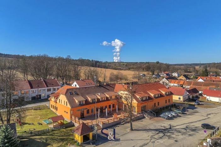 Prodej ubytování, Hluboká nad Vltavou, 1633 m2