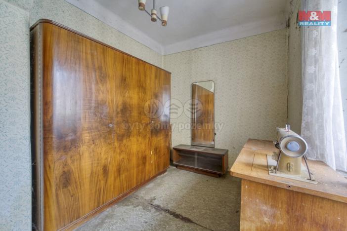 Prodej rodinného domu, Kněževes, Pražská, 67 m2