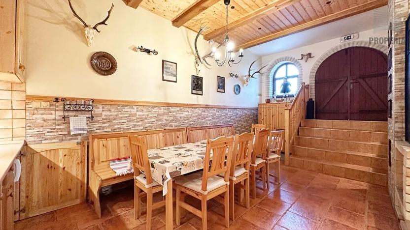 Prodej apartmánu, Strachotín, Sklepní, 285 m2