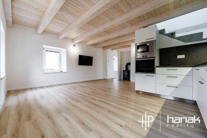 Pronájem bytu 3+kk, Velký Újezd, Přerovská, 85 m2