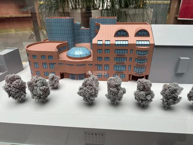 Prodej kanceláře, Plzeň, Husova, 9000 m2