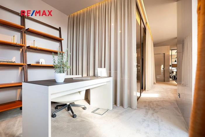 Prodej bytu 3+kk, Praha - Troja, Pod Havránkou, 152 m2