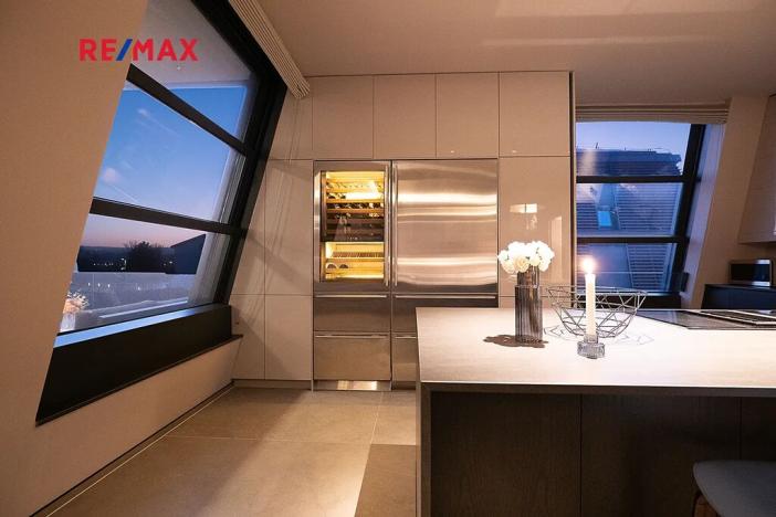 Prodej bytu 3+kk, Praha - Troja, Pod Havránkou, 152 m2