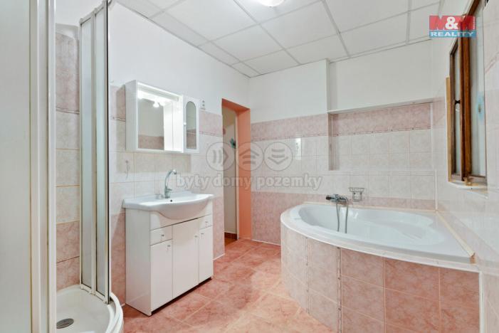 Prodej rodinného domu, Dětřichov, 320 m2